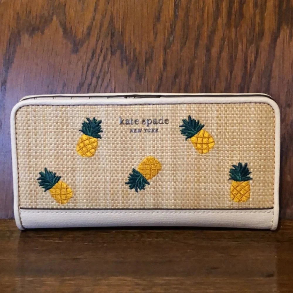 NWT-Kate Spade-Darcy-Large Slim Pineapple Bifold Wallet-$199 - Picture 1 of 11